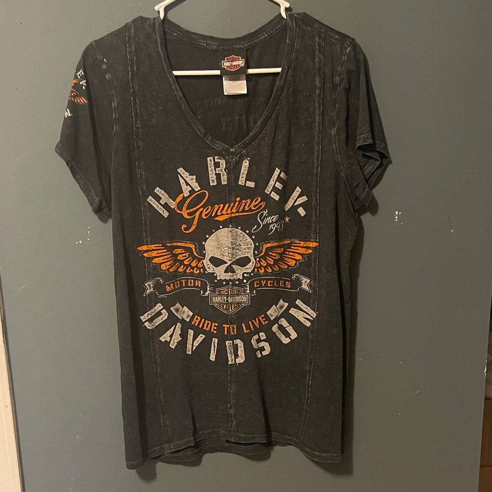Harley-Davidson Black Tee with Orange and White Skull Design